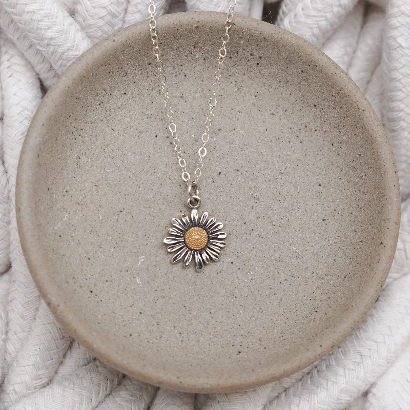 Golden Daisy Necklace