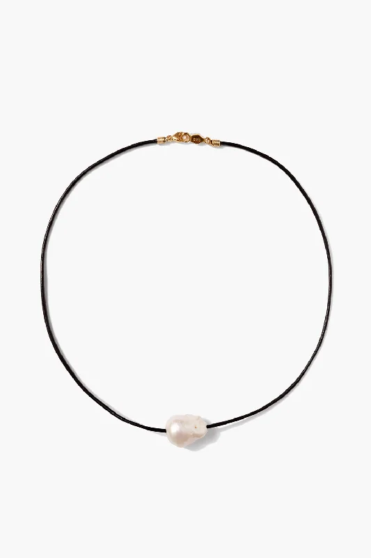 rose quartz leaf necklaces-Isla Pearl Necklace Black