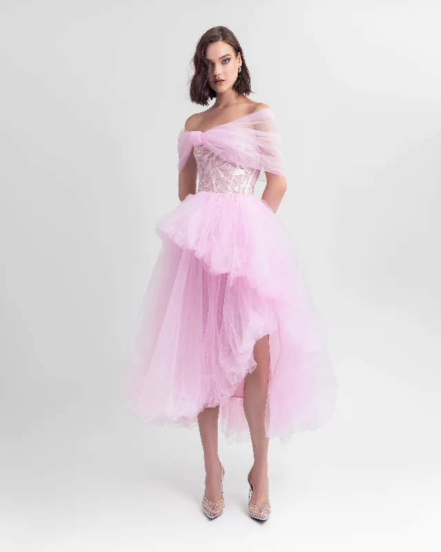 female ruffle mini dresses-Bow-Like Off-Shoulder Dress